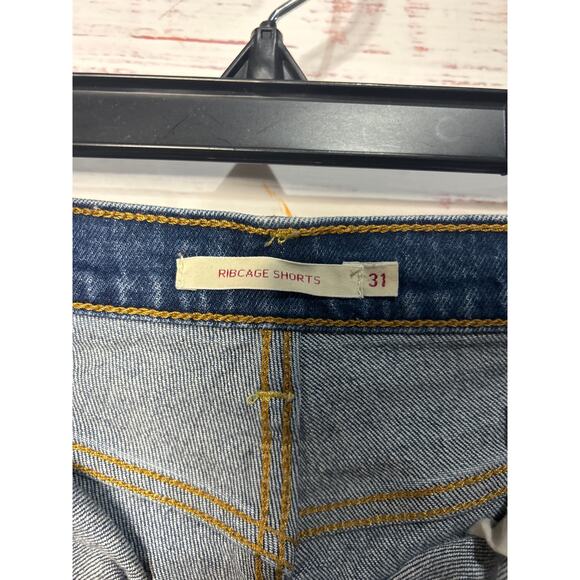 Levi's Distressed Button Fly Ribcage Shorts | Women's Size 31 - Picture 6 of 6